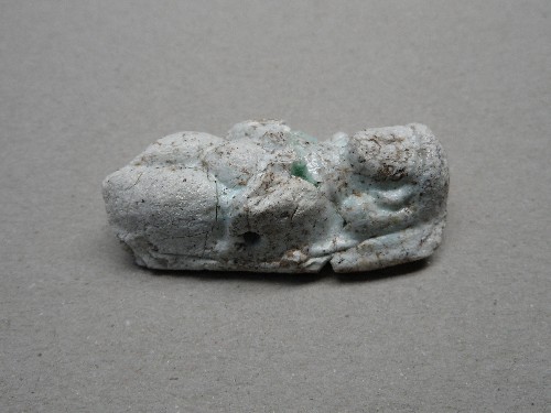 2-1_weibliche-Figurine-TZ-15318-001